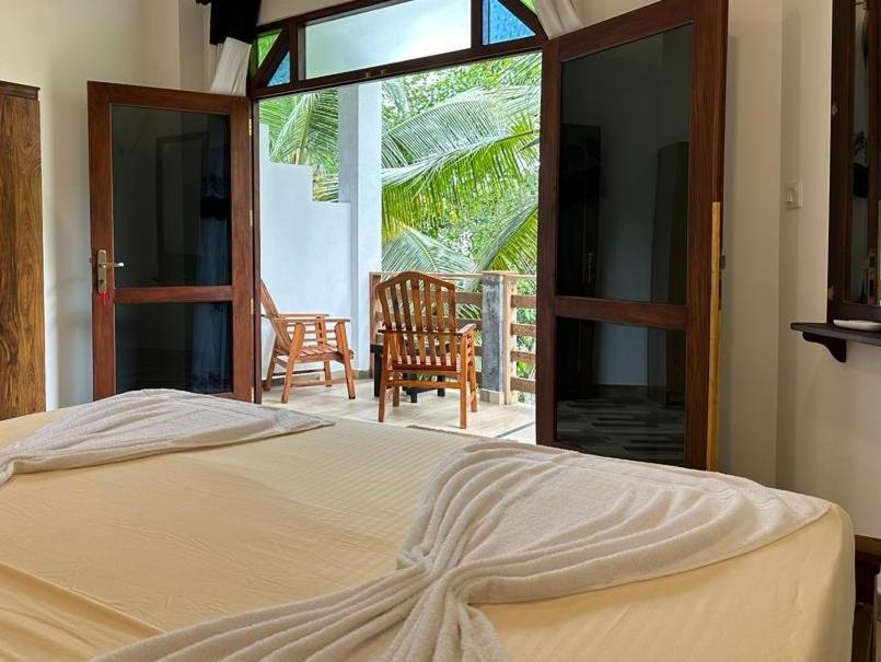 Siyon Yula - Guest House Хиккадува Экстерьер фото