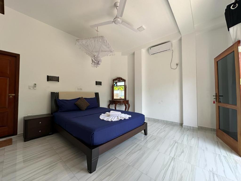 Siyon Yula - Guest House Хиккадува Экстерьер фото